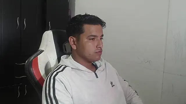 Snapshot of kylian_07 chatting on 12, 1, 2026 kylian 07 online show from 12, 1, 2026