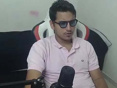 Snapshot of kylian_07 chatting on 22, 6, 2026 kylian 07 online show from 22, 6, 2026
