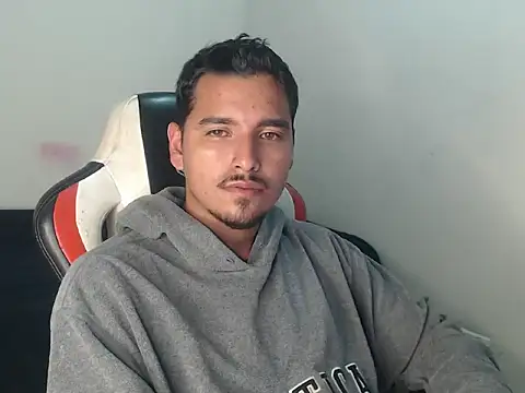 Snapshot of kylian_07 chatting on 30, 7, 2026 kylian 07 online show from 30, 7, 2026