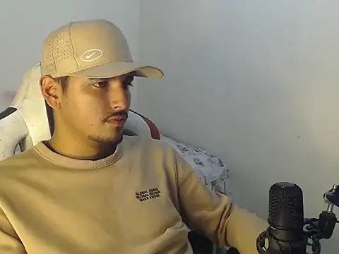 Snapshot of kylian_07 chatting on 5, 8, 2026 kylian 07 online show from 5, 8, 2026