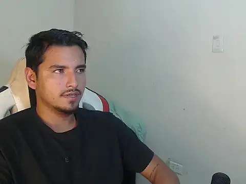 Snapshot of kylian_07 chatting on 9, 8, 2026 kylian 07 online show from 9, 8, 2026