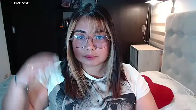 yini angel online show from 7, 7, 2026