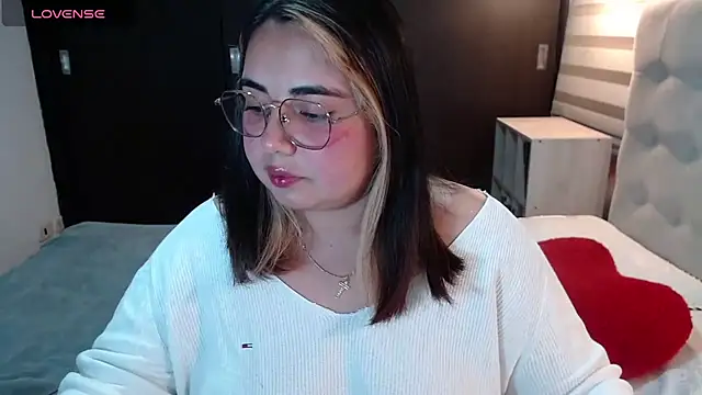 yini angel online show from 13, 7, 2026