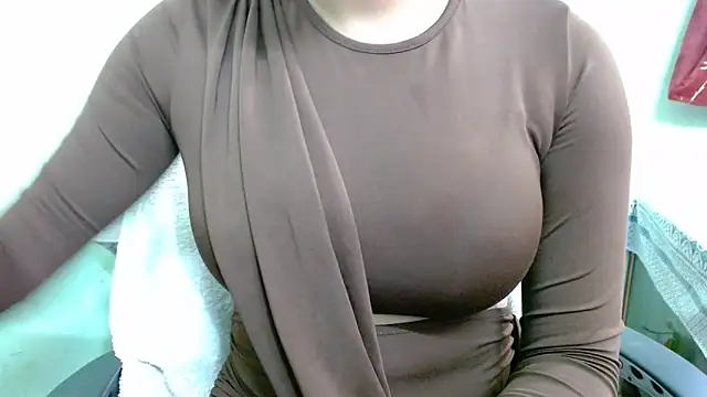 Snapshot of sweet-alia chatting on 5, 10, 2025 sweet-alia online show from 5, 10, 2025