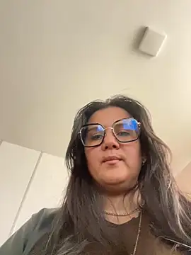 Snapshot of SWEETLILY18 chatting on 26, 12, 2024 SWEETLILY18 online show from 26, 12, 2024