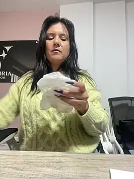 Snapshot of SWEETLILY18 chatting on 9, 2, 2025 SWEETLILY18 online show from 9, 2, 2025