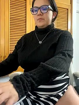 SWEETLILY18 online show from 10, 11, 2025