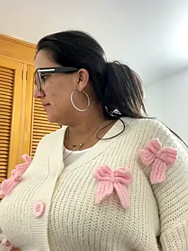 SWEETLILY18 online show from 29, 11, 2025