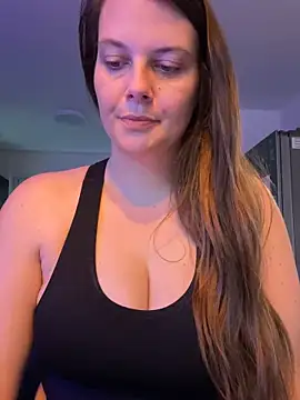 Snapshot of newMichelle chatting on 28, 2, 2025 newMichelle online show from 28, 2, 2025