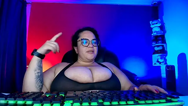 lulubigtitts1 online show from 9, 1, 2026