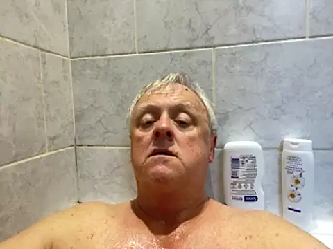 Snapshot of bigbadjon69 chatting on 21, 5, 2026 bigbadjon69 online show from 21, 5, 2026