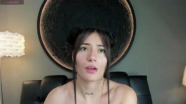 miss sharlotte18 online show from 11, 2, 2025