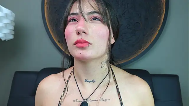 miss sharlotte18 online show from 26, 9, 2025