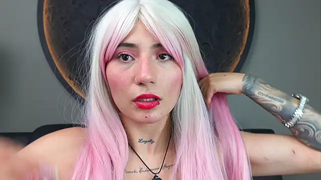 miss sharlotte18 online show from 27, 9, 2025