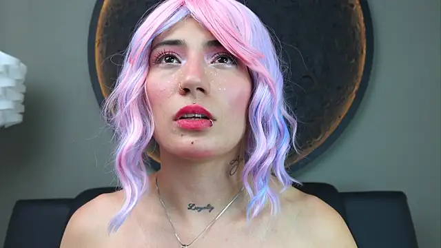 miss sharlotte18 online show from 10, 10, 2025