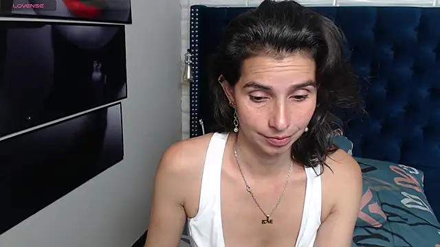 Snapshot of Eva-Williams chatting on 7, 2, 2025 Eva-Williams online show from 7, 2, 2025