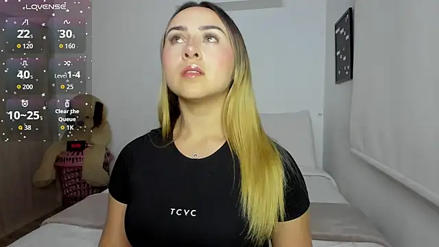 Snapshot of sophi_mooreno chatting on 4, 2, 2026 sophi mooreno online show from 4, 2, 2026