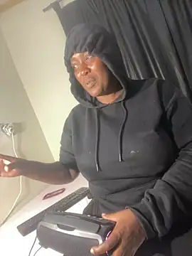 Cardiebae89 online show from 12, 3, 2026