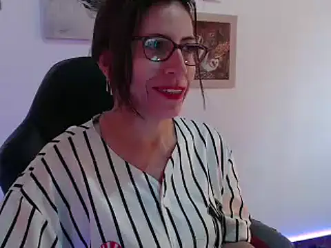 Chayla Ruiz online show from 26, 12, 2024