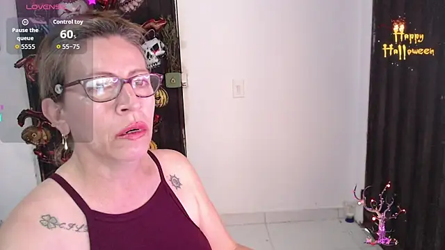 Snapshot of Chayla_Ruiz chatting on 28, 10, 2025 Chayla Ruiz online show from 28, 10, 2025