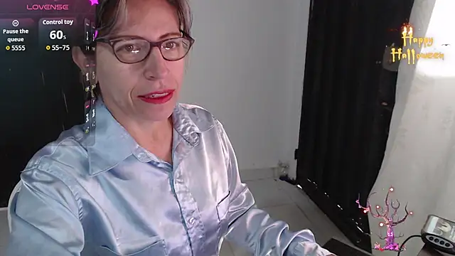 Snapshot of Chayla_Ruiz chatting on 15, 11, 2025 Chayla Ruiz online show from 15, 11, 2025