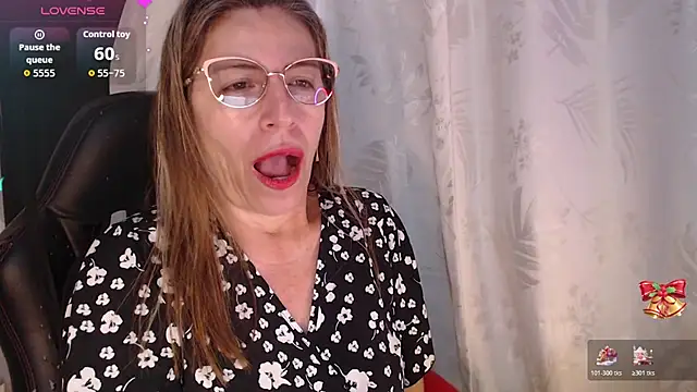 Snapshot of Chayla_Ruiz chatting on 13, 12, 2025 Chayla Ruiz online show from 13, 12, 2025