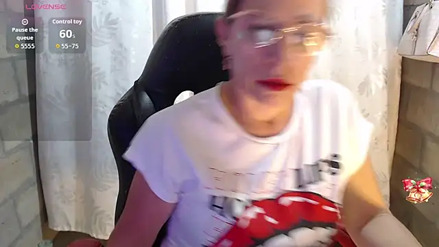 Snapshot of Chayla_Ruiz chatting on 1, 3, 2026 Chayla Ruiz online show from 1, 3, 2026