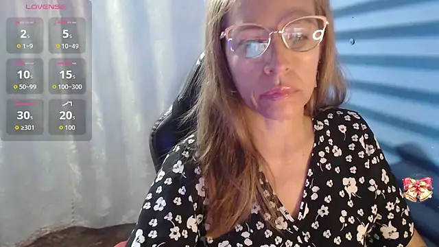 Snapshot of Chayla_Ruiz chatting on 12, 4, 2026 Chayla Ruiz online show from 12, 4, 2026