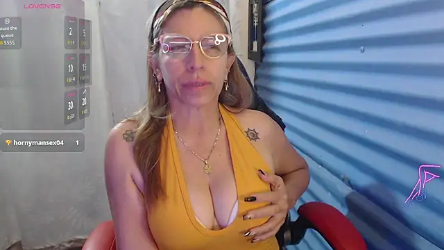 Snapshot of Chayla_Ruiz chatting on 15, 5, 2026 Chayla Ruiz online show from 15, 5, 2026