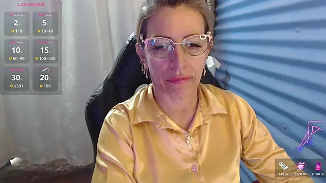 Snapshot of Chayla_Ruiz chatting on 3, 6, 2026 Chayla Ruiz online show from 3, 6, 2026