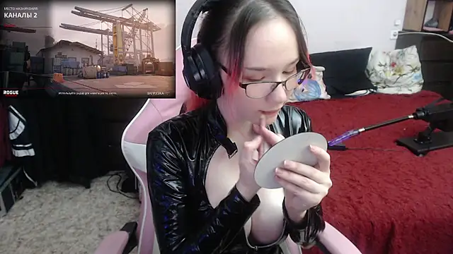 Snapshot of Maya_Viola chatting on 26, 2, 2025 Maya Viola online show from 26, 2, 2025