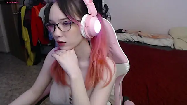 Snapshot of Maya_Viola chatting on 18, 3, 2025 Maya Viola online show from 18, 3, 2025