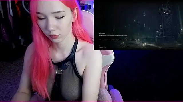 Snapshot of Maya_Viola chatting on 23, 10, 2025 Maya Viola online show from 23, 10, 2025