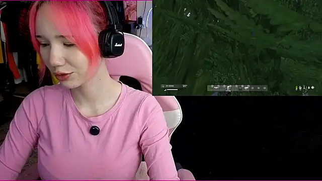 Snapshot of Maya_Viola chatting on 3, 11, 2025 Maya Viola online show from 3, 11, 2025