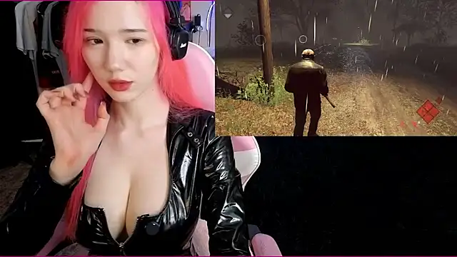 Snapshot of Maya_Viola chatting on 8, 11, 2025 Maya Viola online show from 8, 11, 2025