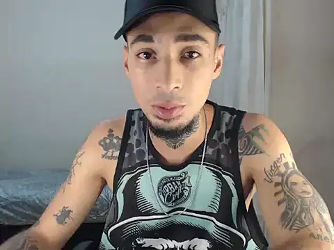 emiliano hottt online show from 15, 12, 2024