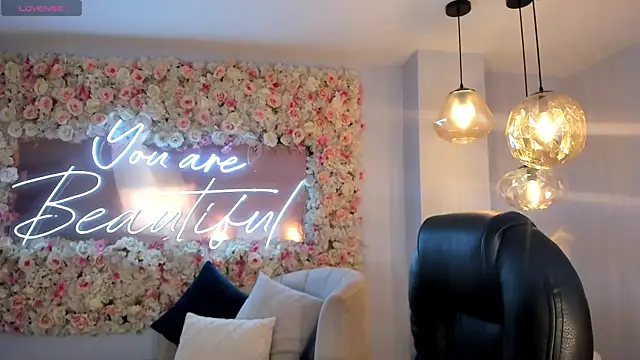 JadeEvansX online show from 16, 11, 2025