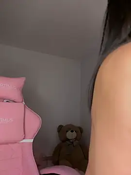 jailyncam  online show from 14, 7, 2026