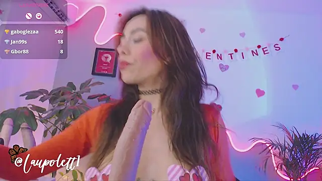 Snapshot of LauPolett chatting on 15, 2, 2025 LauPolett online show from 15, 2, 2025