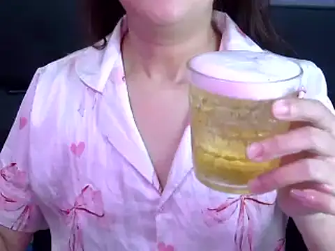 Bee 2k online show from 5, 3, 2026