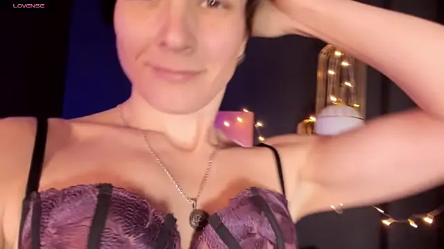 LorenDaze online show from 4, 2, 2025