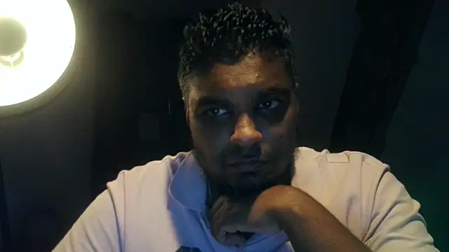 Snapshot of Bandusrilankasexymen chatting on 16, 12, 2024 Bandusrilankasexymen online show from 16, 12, 2024