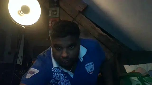 Snapshot of Bandusrilankasexymen chatting on 2, 1, 2025 Bandusrilankasexymen online show from 2, 1, 2025