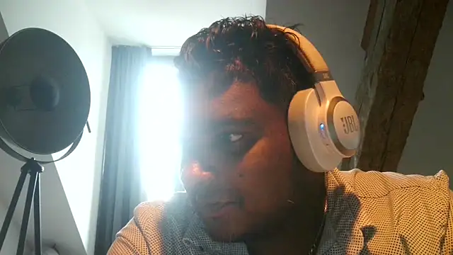 Snapshot of Bandusrilankasexymen chatting on 5, 2, 2025 Bandusrilankasexymen online show from 5, 2, 2025