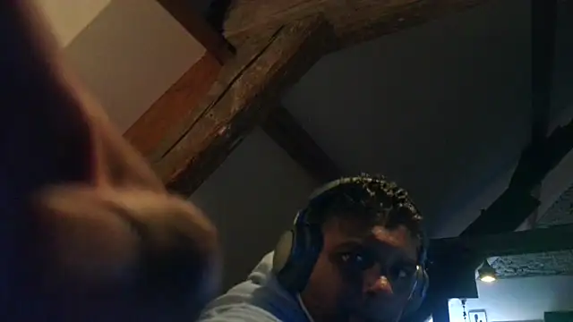 Snapshot of Bandusrilankasexymen chatting on 12, 3, 2025 Bandusrilankasexymen online show from 12, 3, 2025