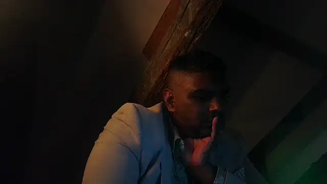 Snapshot of Bandusrilankasexymen chatting on 10, 9, 2025 Bandusrilankasexymen online show from 10, 9, 2025