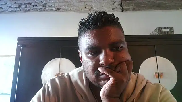 Snapshot of Bandusrilankasexymen chatting on 15, 9, 2025 Bandusrilankasexymen online show from 15, 9, 2025