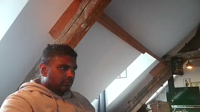 Snapshot of Bandusrilankasexymen chatting on 7, 10, 2025 Bandusrilankasexymen online show from 7, 10, 2025