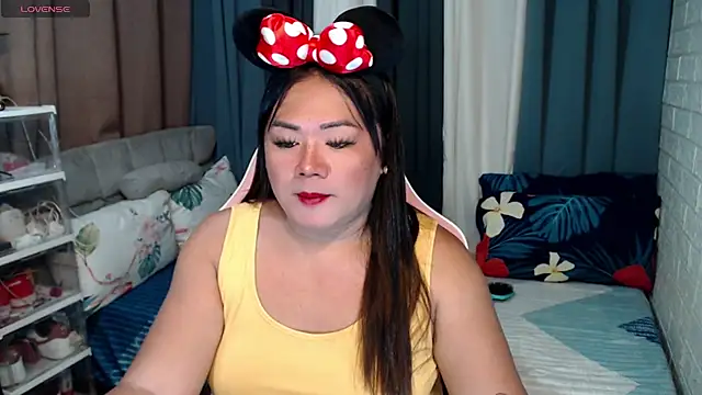 Snapshot of MagnificatMistress chatting on 12, 2, 2025 MagnificatMistress online show from 12, 2, 2025