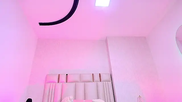  carolina fox online show from 5, 2, 2026